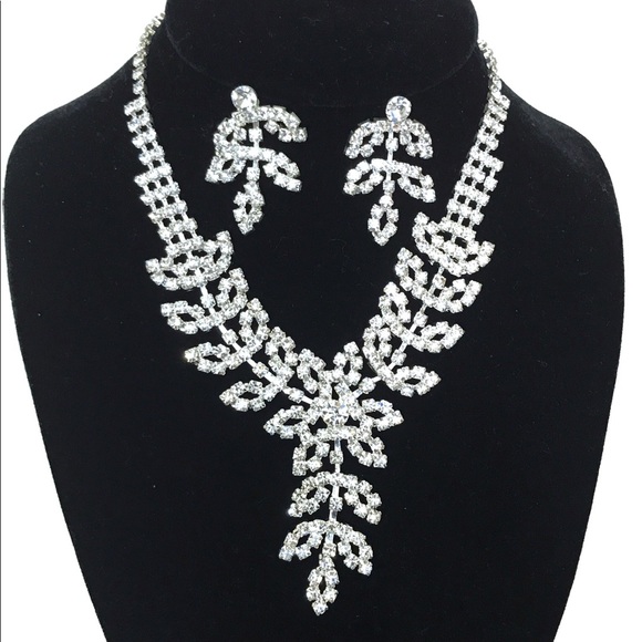 Crystal & Rhinestone Leaf Necklace Set - Picture 2 of 3